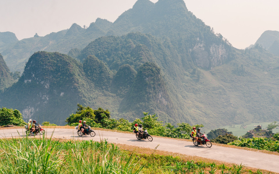 Majestätische Ausblicke und Landschaften in Ha Giang, Vietnam