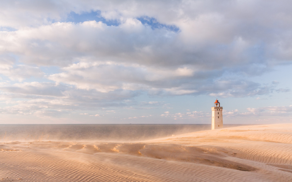 Leuchtturm Rubjerg Knude in den Sandd&uuml;nen, D&auml;nemark 